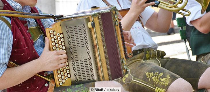 Volksmusikfreunde Geisenbrunn e.V. - Sänger- und Musikantenstammtisch