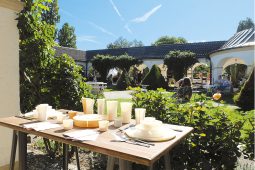 KreARTiv Schloss Höhenried, 0526AtelierStidl, KreARTiv Kunstmarkt in Schloss Höhenried am Starnberger See
