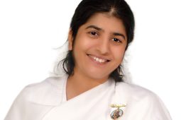 Sister Shivani München, TT_06_26_Fueller_Sister Shivani Foto_LP_660x440
